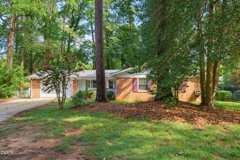 5209 Cabin Pl, Raleigh, NC 27609