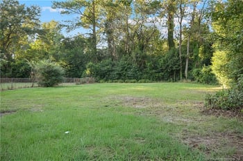 5210 Catalpa Rd, Fayetteville, NC 28304