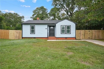 5210 Catalpa Rd, Fayetteville, NC 28304