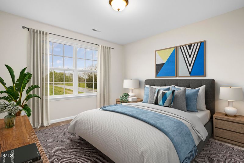 5212 Salem Woods Dr, Graham, NC 27253