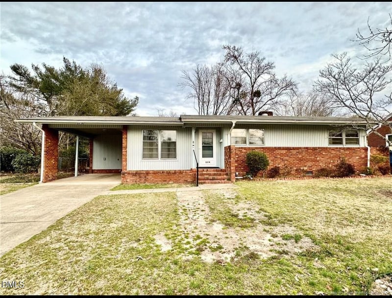 5214 Rodwell Rd, Fayetteville, NC 28311