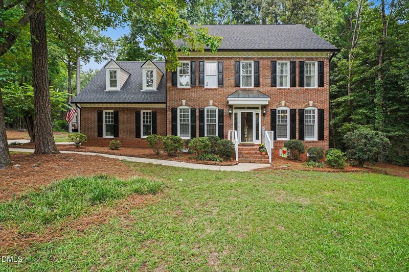 5217 Linksland Dr, Holly Springs, NC 27540