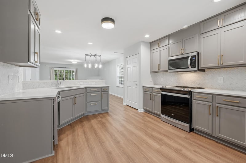 5221 Malik Dr, Durham, NC 27703