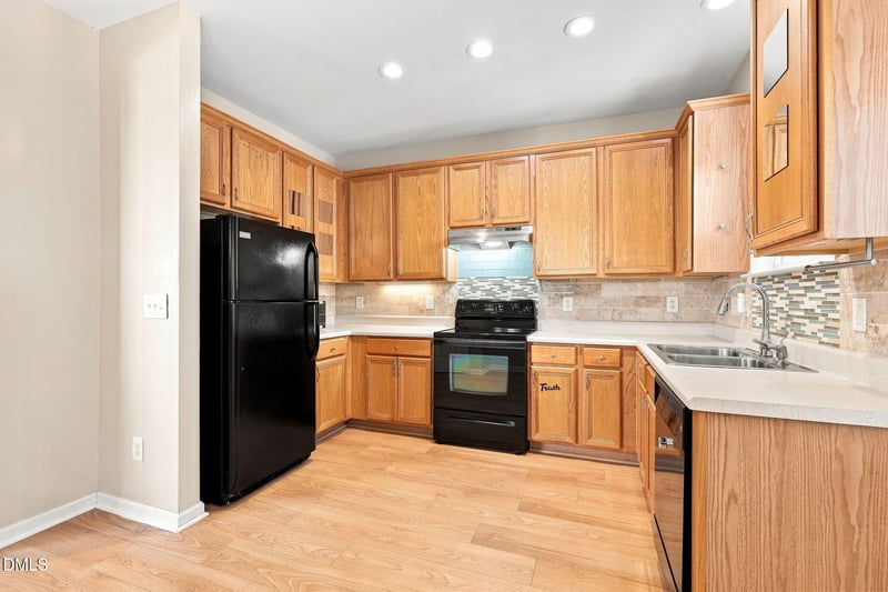 523 Elm Ave, Wake Forest, NC 27587