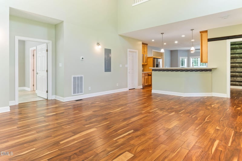 5232 Farmall Dr, Fayetteville, NC 28306