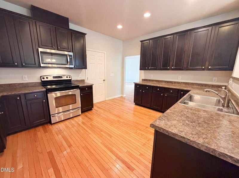 5237 Emerald Spring Dr, Knightdale, NC 27545