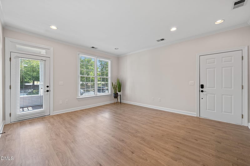 524 Aberdeen Dr, Chapel Hill, NC 27516