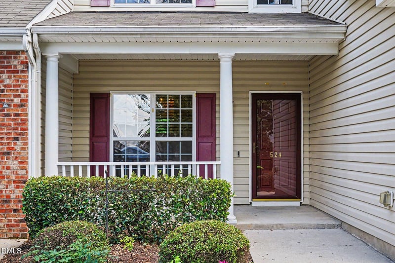524 Hidden Springs Dr, Durham, NC 27703