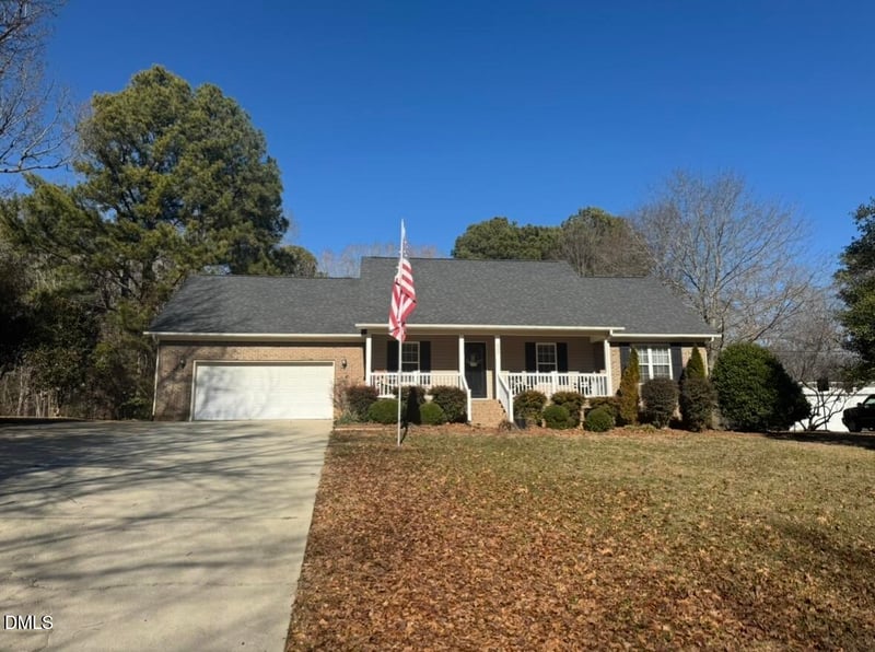525 Victoria Hills Dr S, Fuquay Varina, NC 27526