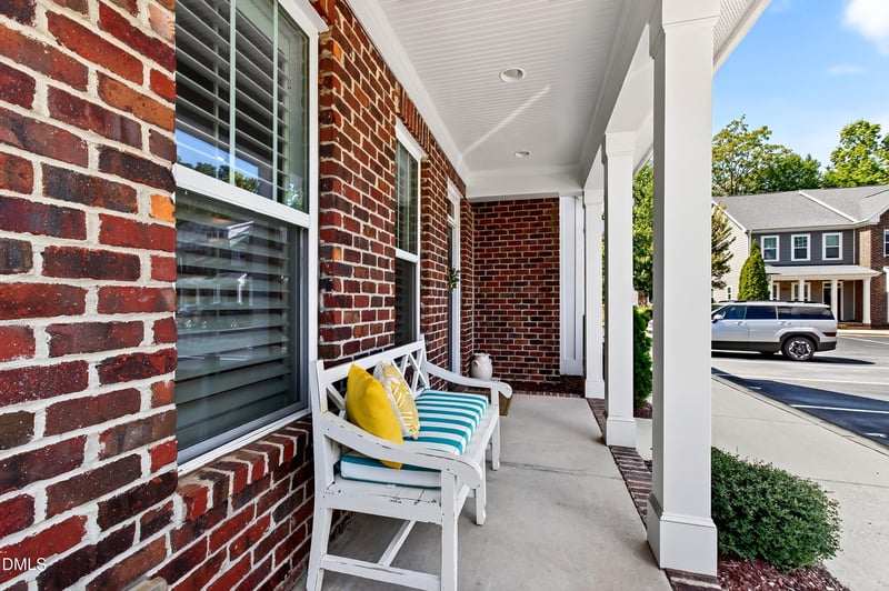 528 Ledbetter Ct, Raleigh, NC 27608
