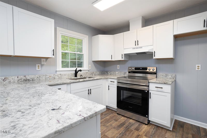 529 Clifford Ave, Fayetteville, NC 28314