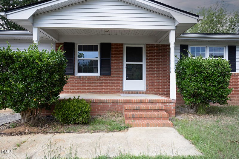 529 Clifford Ave, Fayetteville, NC 28314