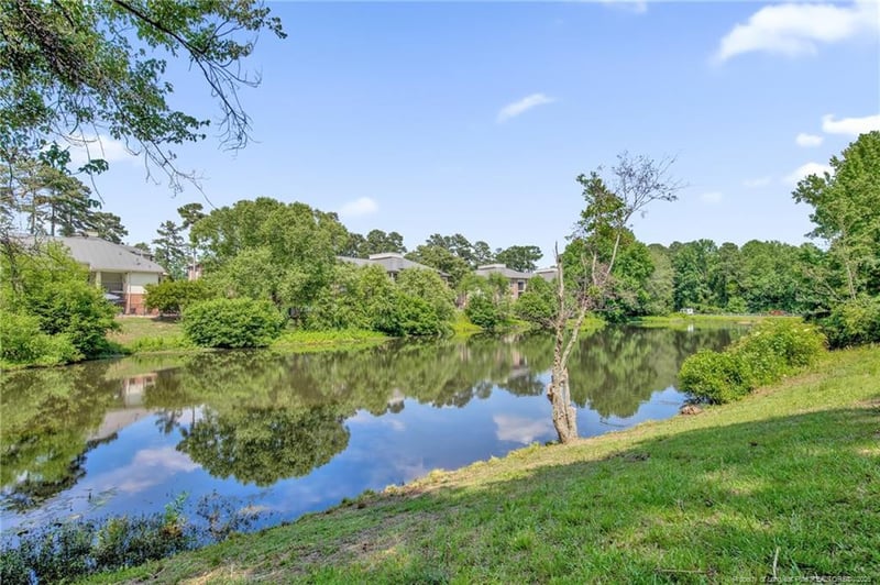 529 Old Farm Rd, Fayetteville, NC 28314
