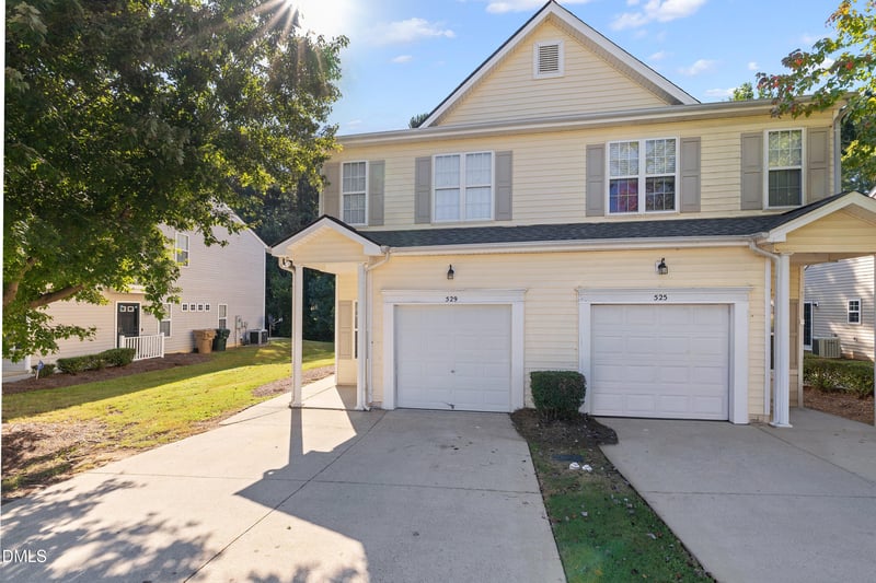 529 Woodson Dr, Clayton, NC 27527