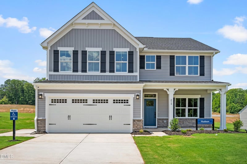 53 Bluebell St, Sanford, NC 27330