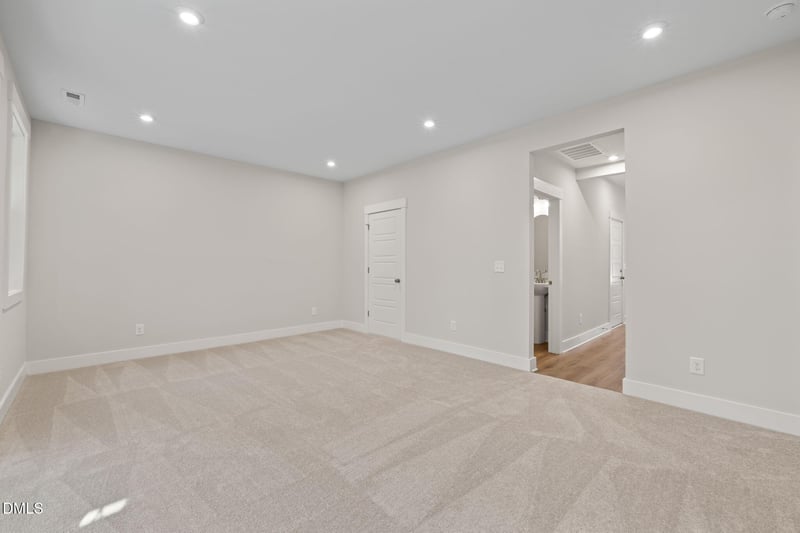 530 Plumleaf Ln, Durham, NC 27703