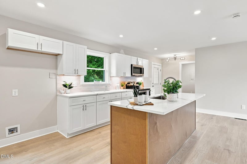 5301 Daleview Dr, Raleigh, NC 27610
