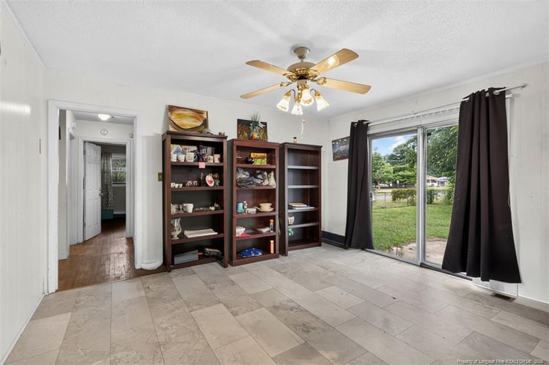 5301 Flagstone Ct, Fayetteville, NC 28303