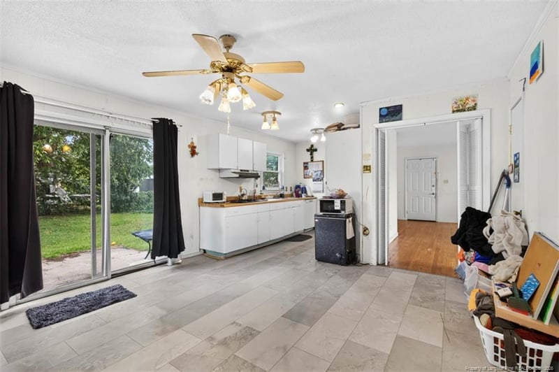 5301 Flagstone Ct, Fayetteville, NC 28303