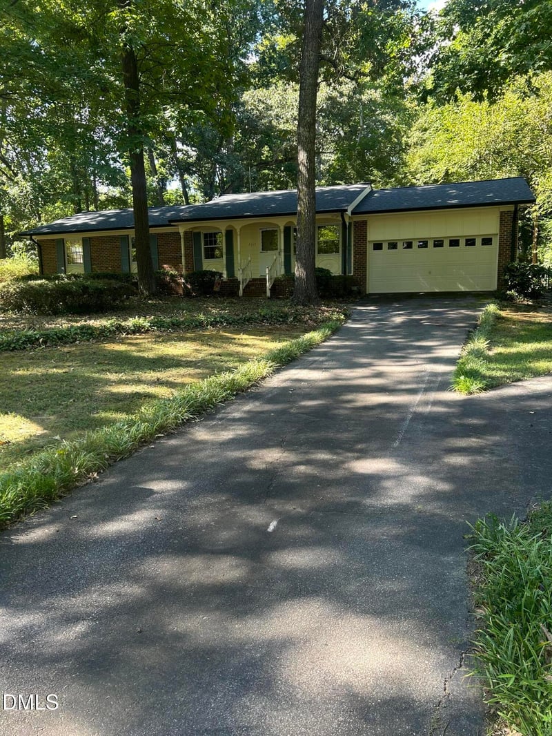 5313 Cypress Ln, Raleigh, NC 27609