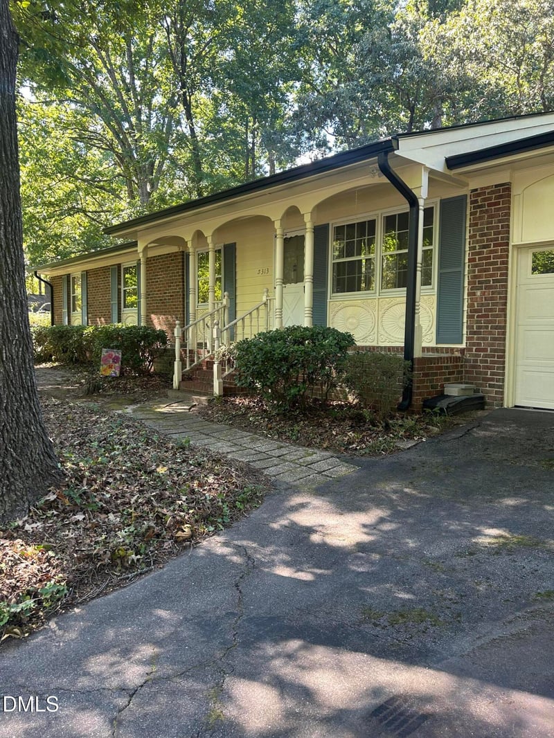 5313 Cypress Ln, Raleigh, NC 27609
