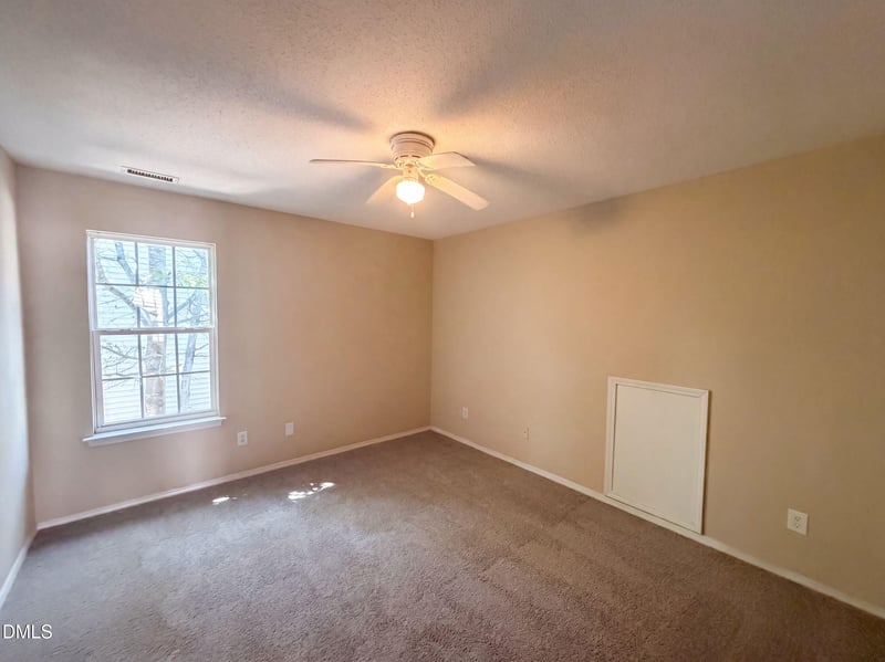 5328 Seaspray Ln, Raleigh, NC 27610