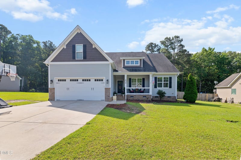 534 Wood Valley Dr, Four Oaks, NC 27524
