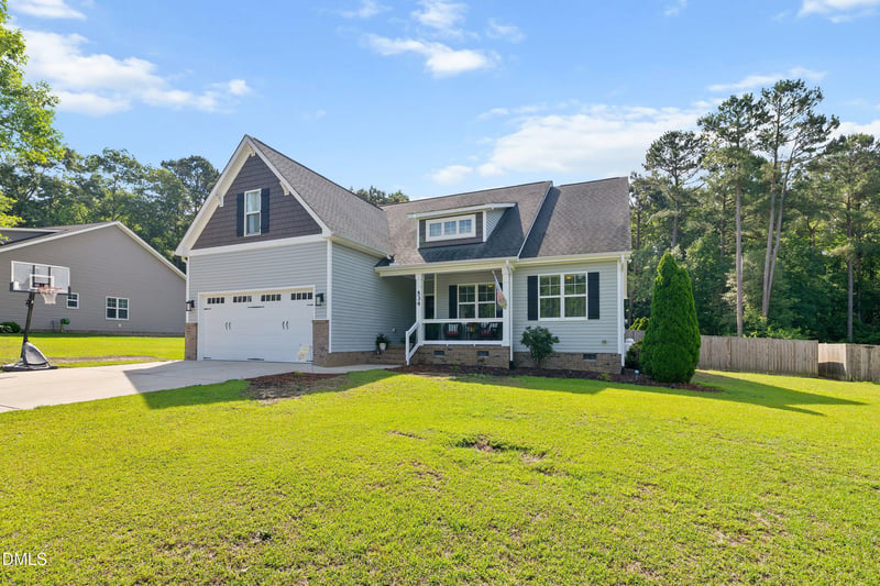 534 Wood Valley Dr, Four Oaks, NC 27524