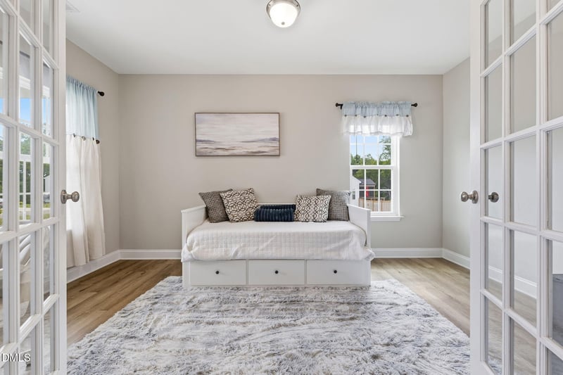 5345 Salem Woods Dr, Graham, NC 27253