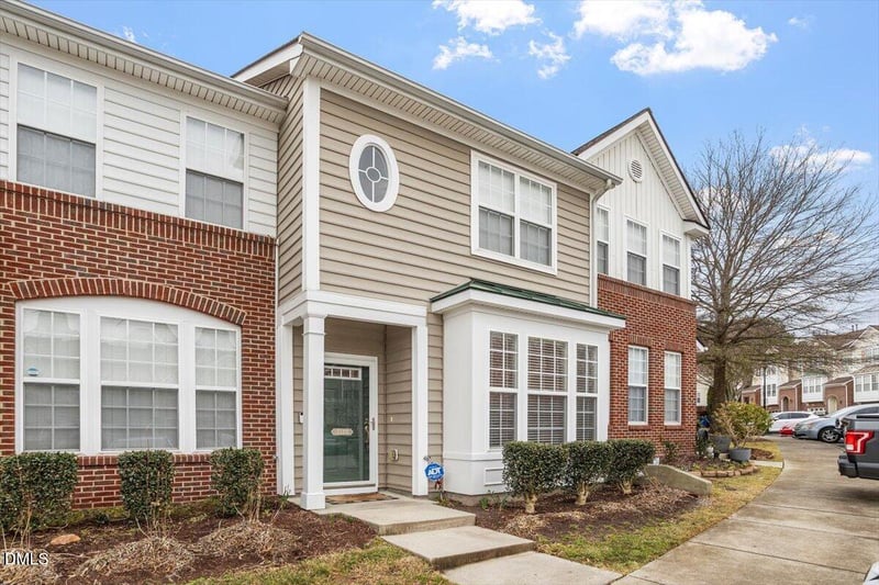5349 Silver Moon Ln, Raleigh, NC 27606