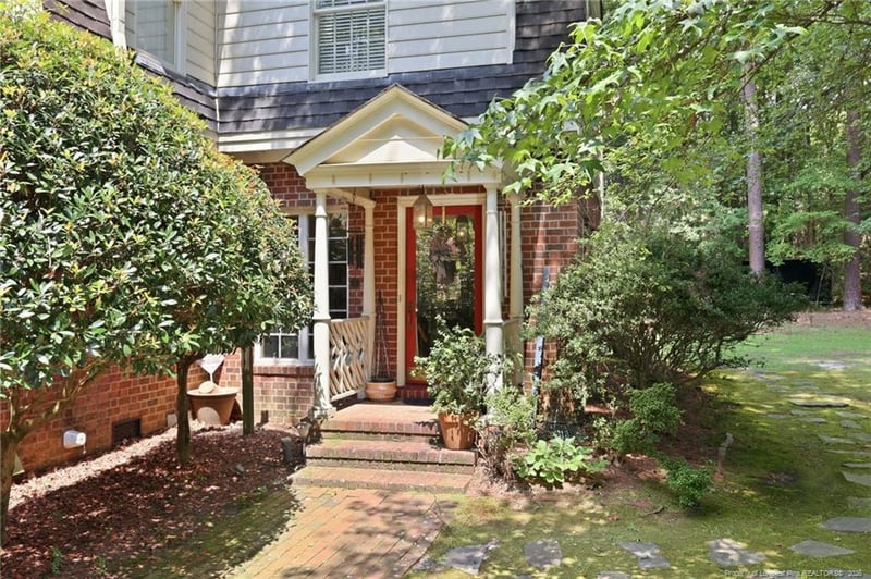 5406 Woodview Dr, Fayetteville, NC 28314