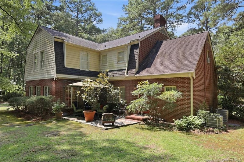 5406 Woodview Dr, Fayetteville, NC 28314