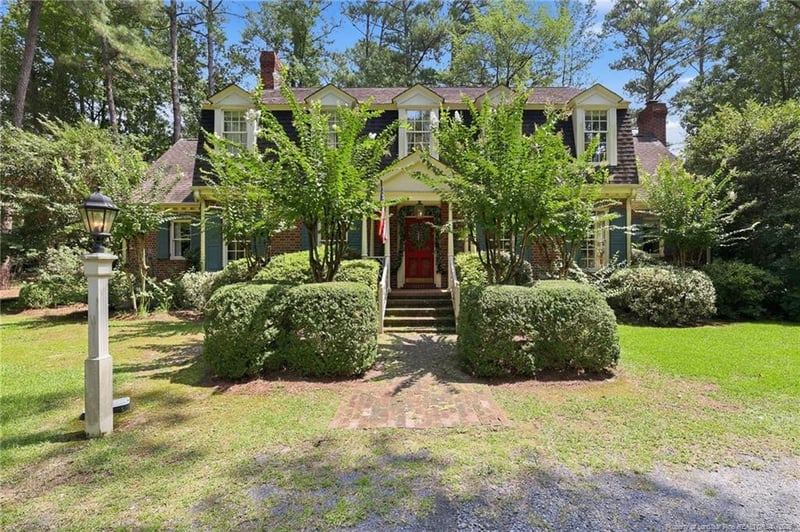 5406 Woodview Dr, Fayetteville, NC 28314