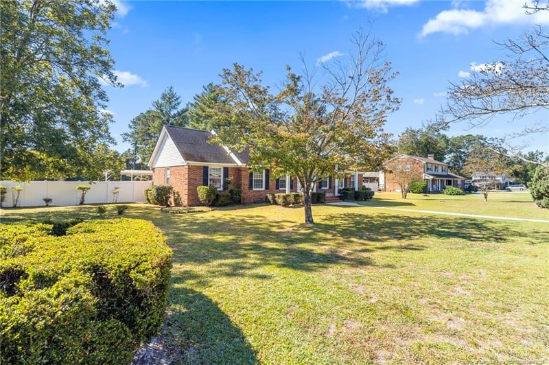 5407 Gales St, Hope Mills, NC 28348