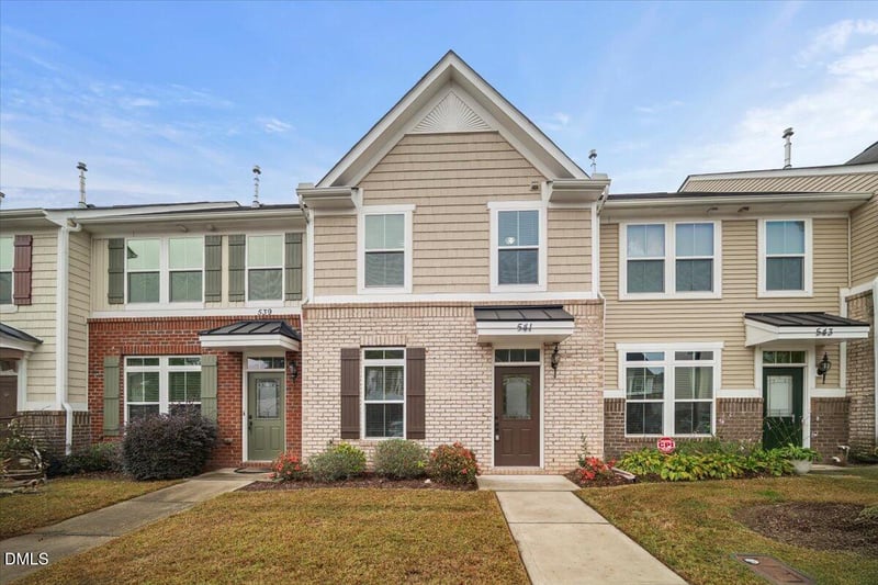 541 Berry Chase Way, Cary, NC 27519