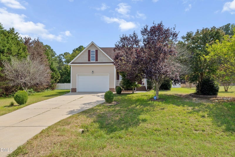 541 Spruce Meadows Ln, Willow Springs, NC 27592