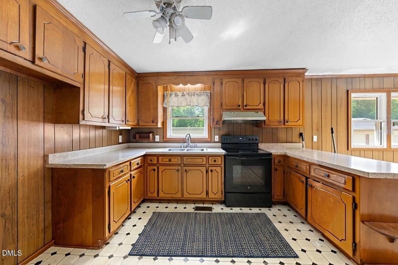 5414 Burton Chapel Rd, Mebane, NC 27302