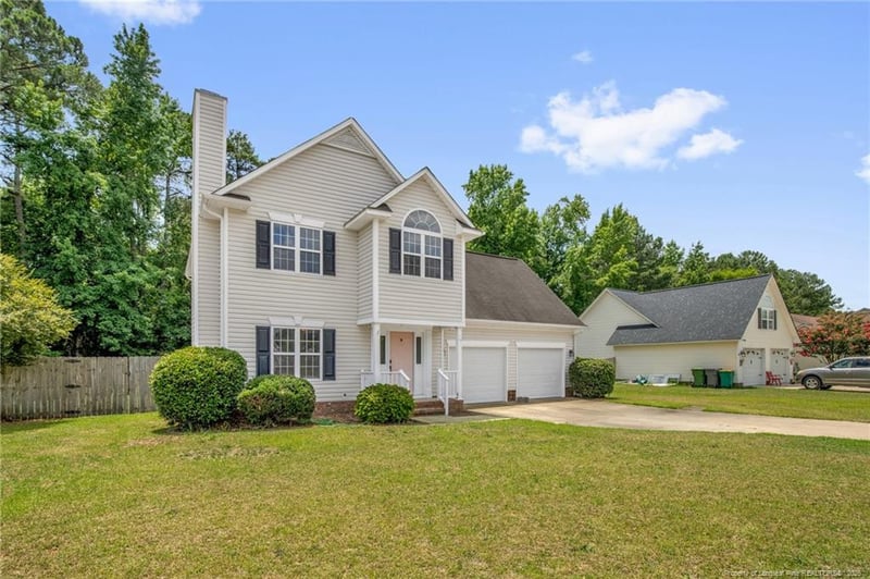 5421 Biscoe St, Hope Mills, NC 28348