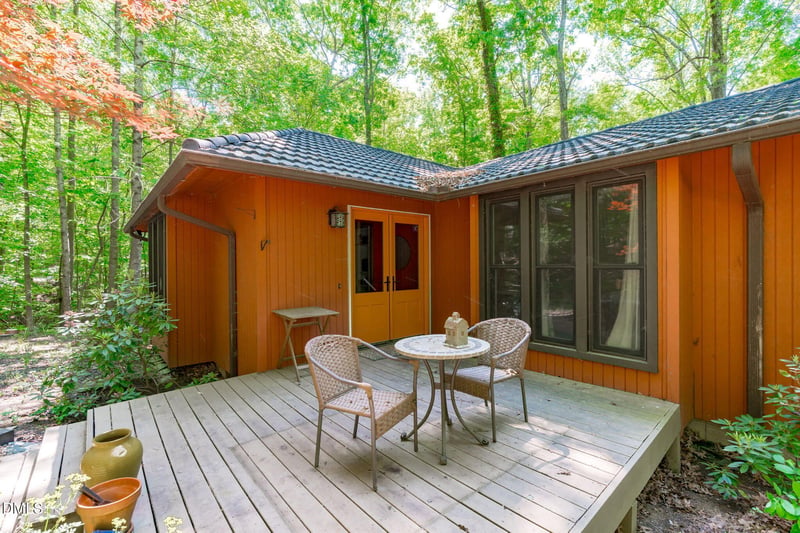 5421 Hideaway Dr, Chapel Hill, NC 27516