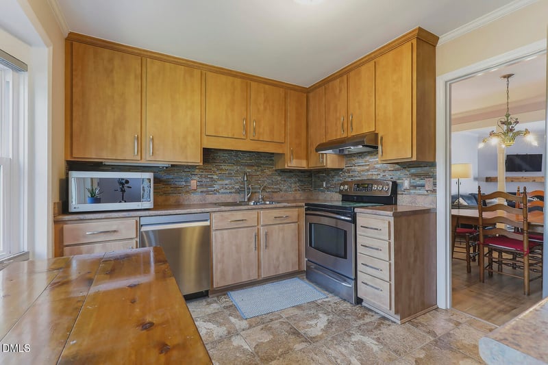 5435 Pine Top Cir, Raleigh, NC 27612