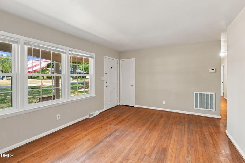 544 N Dunn St, Angier, NC 27501