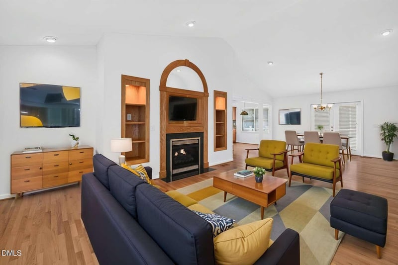 544 Little Creek Dr, Graham, NC 27253