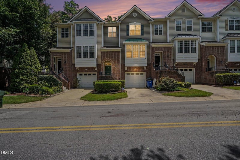 5453 Crescentview Pw, Raleigh, NC 27606