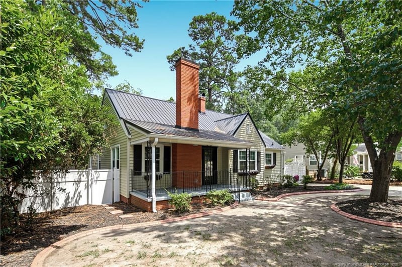 550 Pearl St, Fayetteville, NC 28303