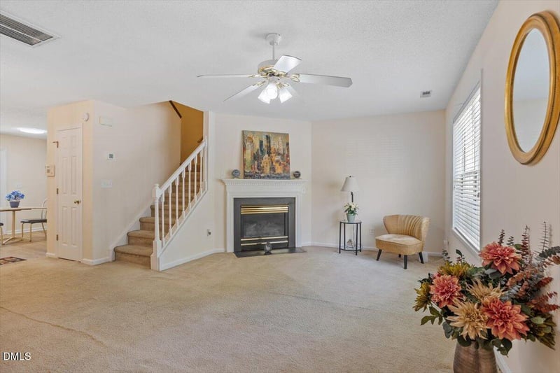 5503 Fieldcross Ct, Raleigh, NC 27610