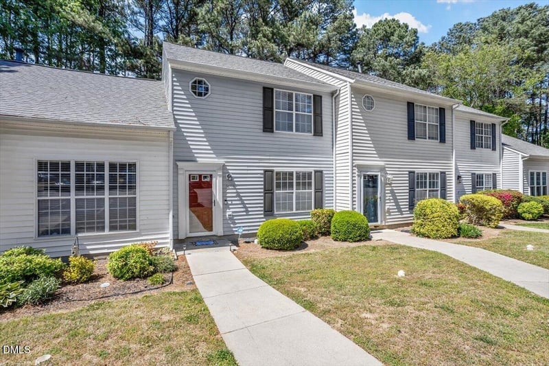 5503 Fieldcross Ct, Raleigh, NC 27610
