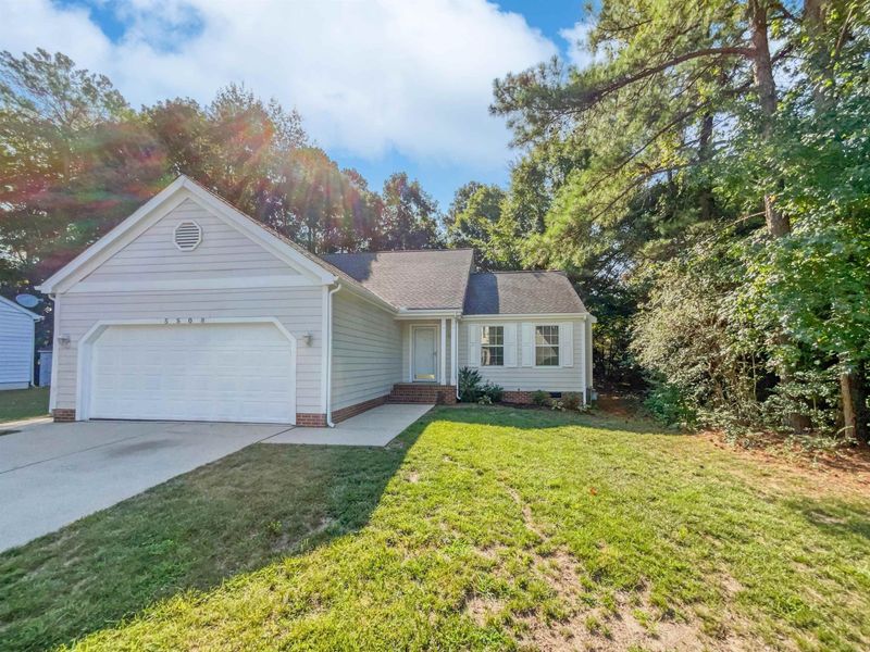 5508 Cumberland Plain Dr, Raleigh, NC 27616