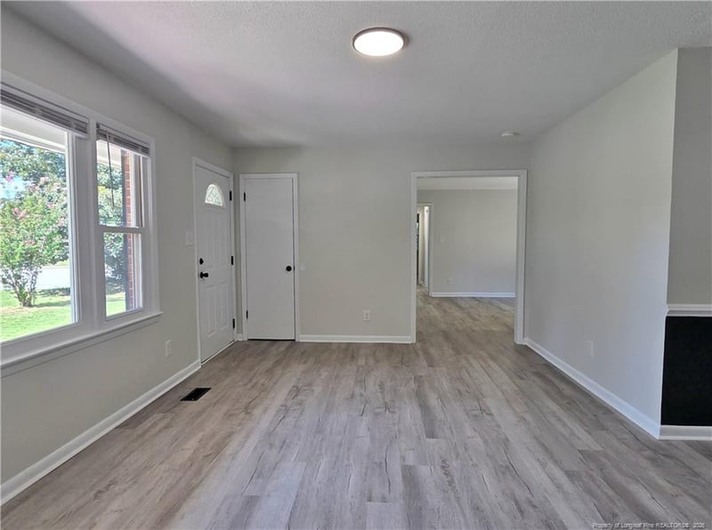 5512 Mesa Dr, Fayetteville, NC 28303