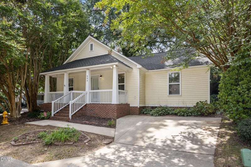 552 Moseley Ln, Raleigh, NC 27601