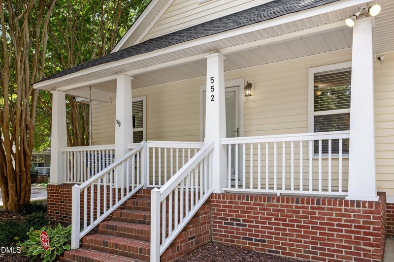 552 Moseley Ln, Raleigh, NC 27601